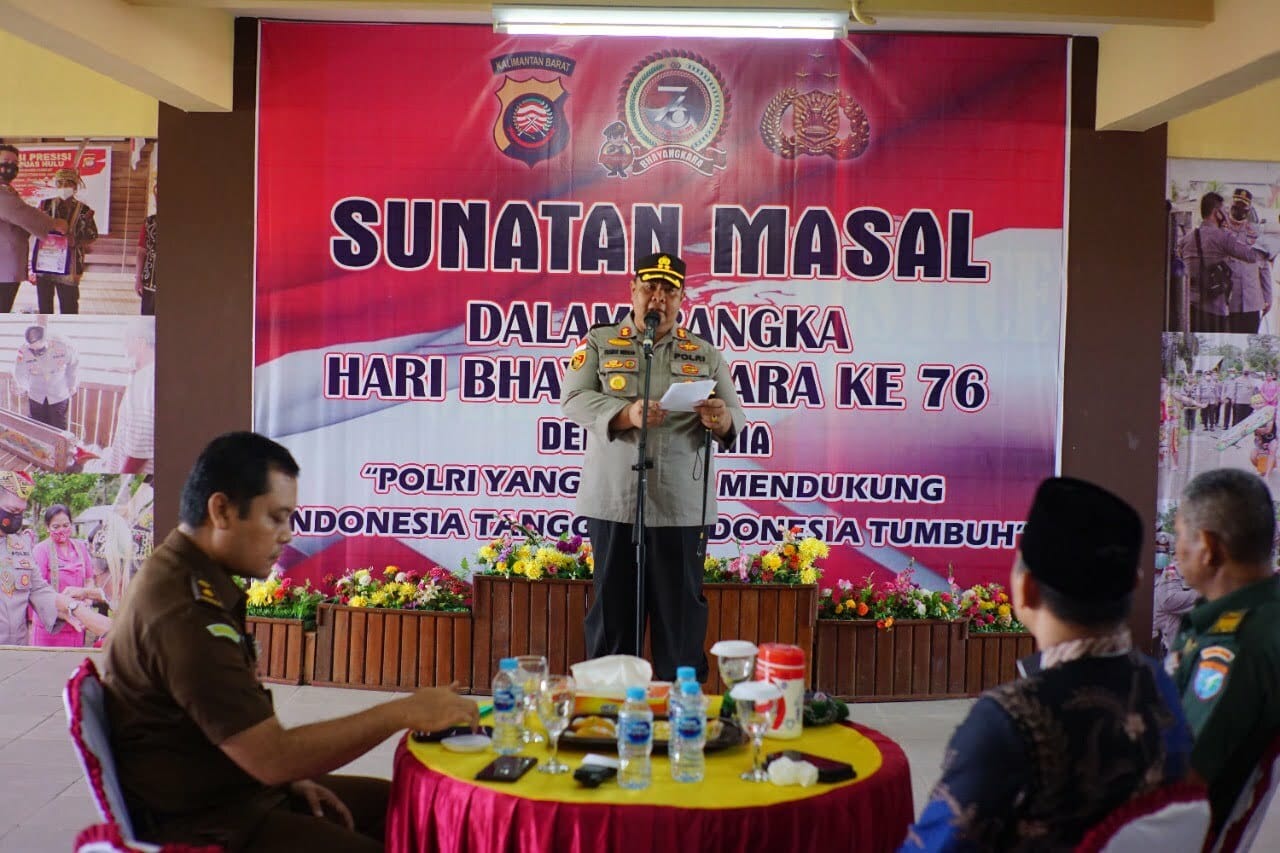 Peringati Hari Bhayangkara ke-76, Polres Kapuas Hulu Gelar Sunatan Massal Gratis