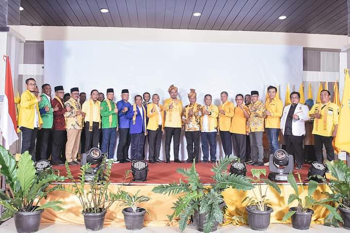 Bupati Martin Apresiasi Seluruh Fraksi Parpol di Rakerda Golkar, Febriadi Target 12 Kursi di Pileg 2024