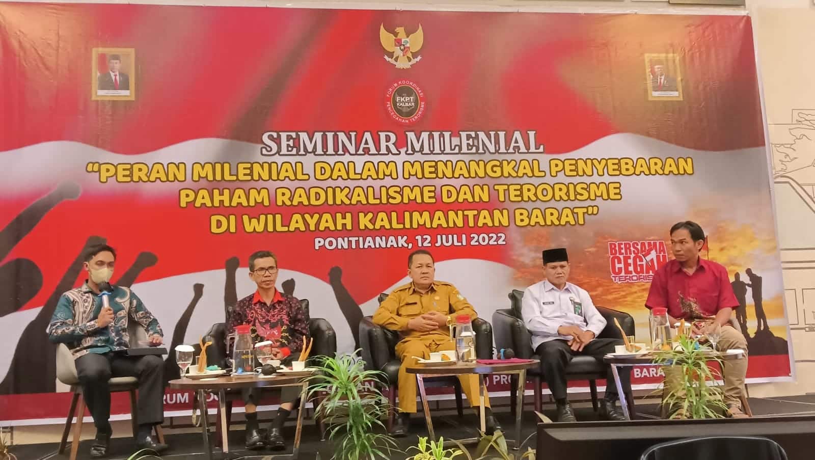 Dari Seminar Milenial Tangkal Sebaran Radikalisme dan Terorisme, FKPT Kalbar Ungkap 4 Ciri Orang yang Terpapar Radikalisme