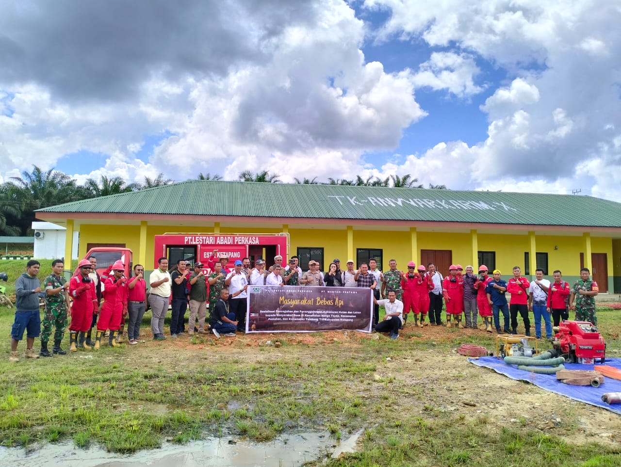 PT Lestari Abadi Perkasa dan PT Mentari Pratama Sosialisasikan Pencegahan Karhutla di 3 Kecamatan