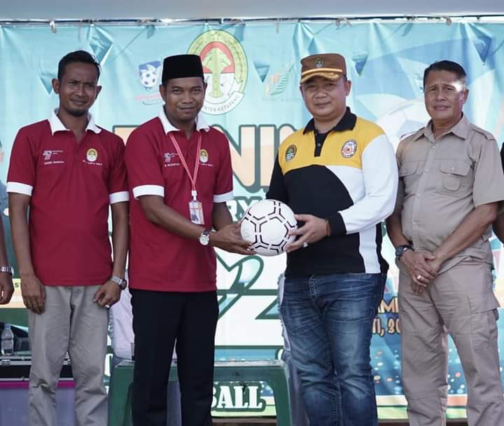Sekda Ketapang Buka Open Turnamen Karya Mukti Cup di Kecamatan Sungai Melayu Rayak