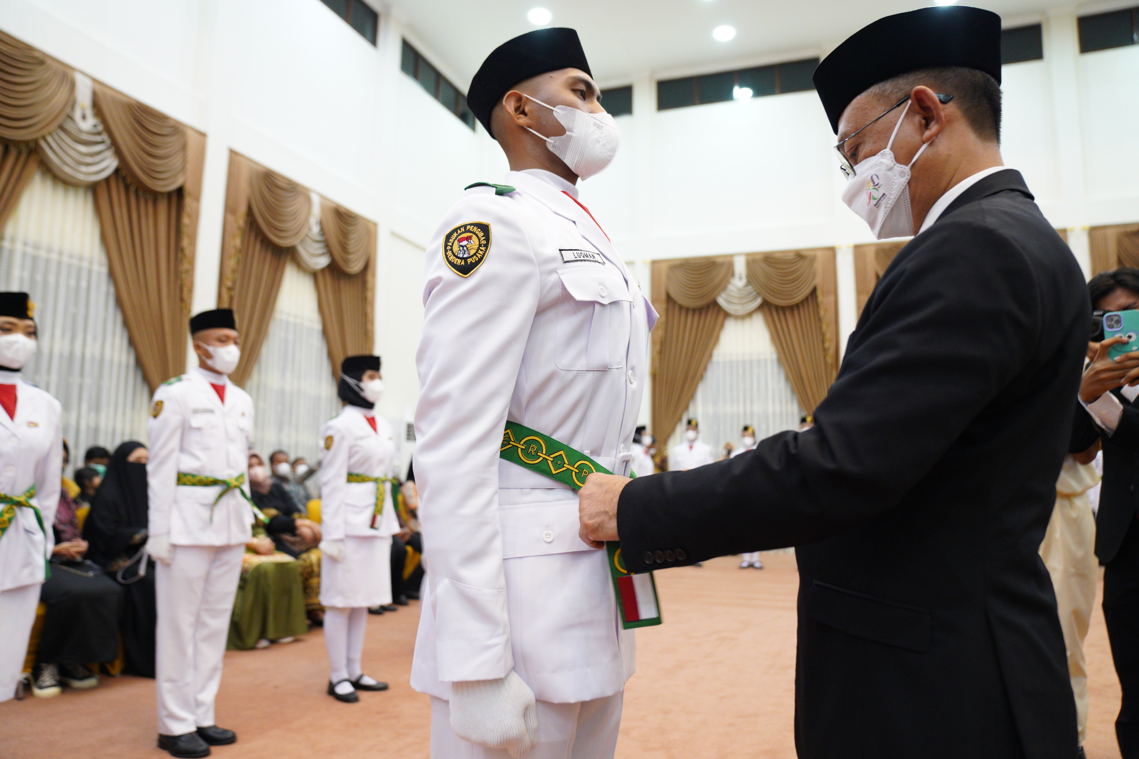 Wali Kota Pontianak Kukuhkan 33 Anggota Paskibraka: Tanamkan Nasionalisme dan Patriotisme