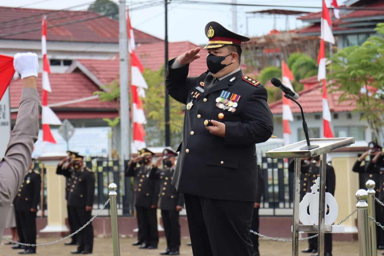 Kapolres Kapuas Hulu Pimpin Upacara HUT RI ke-77: Tanamkan Semangat Patriotisme