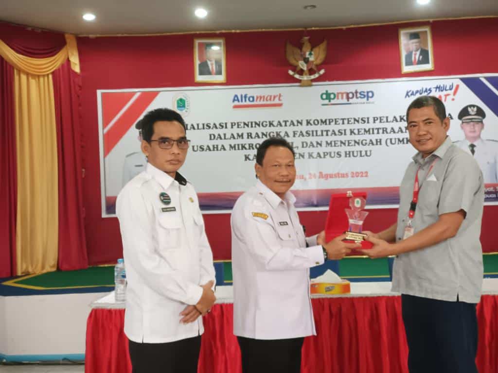 Pemkab Kapuas Hulu Gelar Sosialisasi Peningkatan Kompetensi UMKM