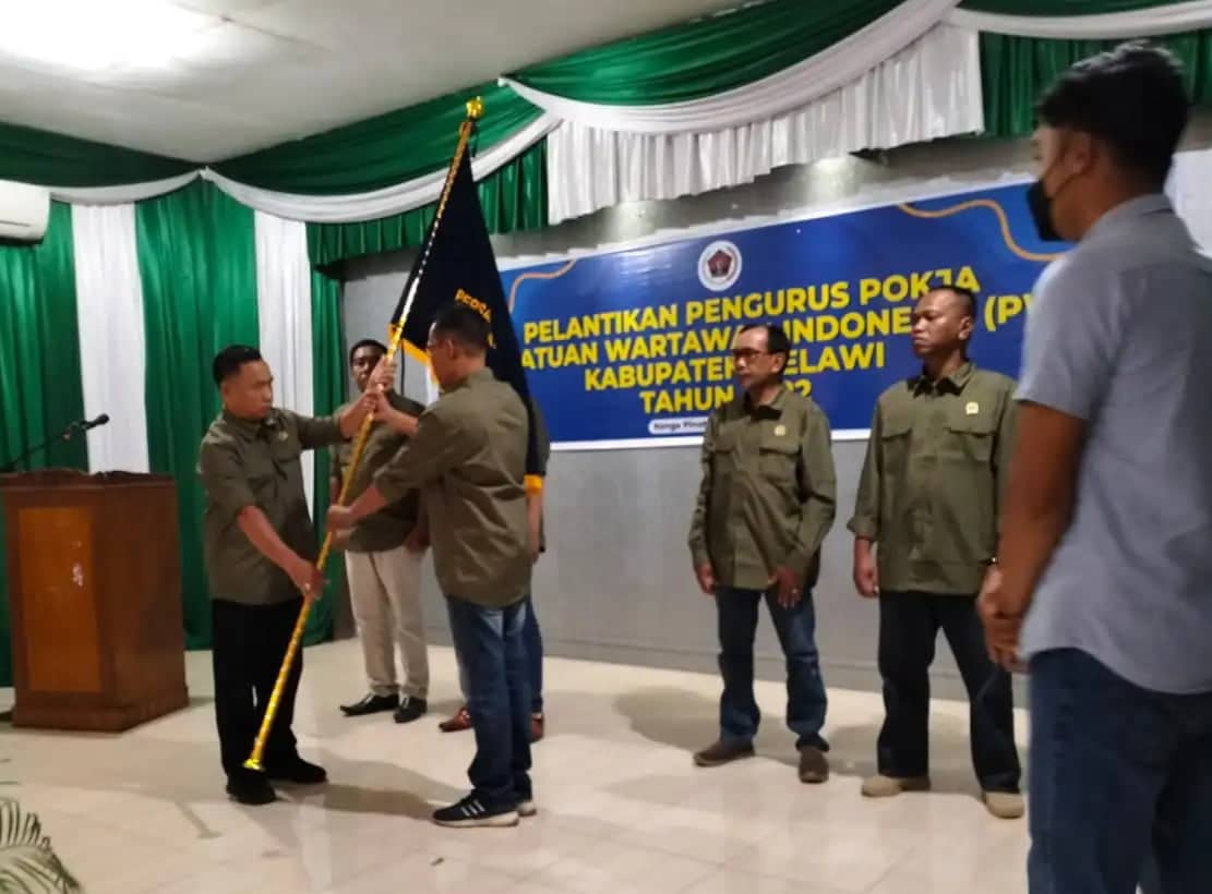 Gusti Yusri Lantik Pokja PWI Melawi