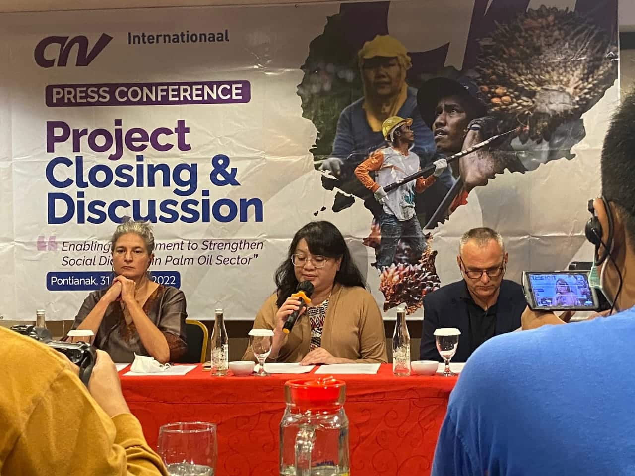 Proyek Uji Coba Pemetaan Sawit CNV International di Provinsi Kalbar Ditutup dengan Diskusi Terbatas