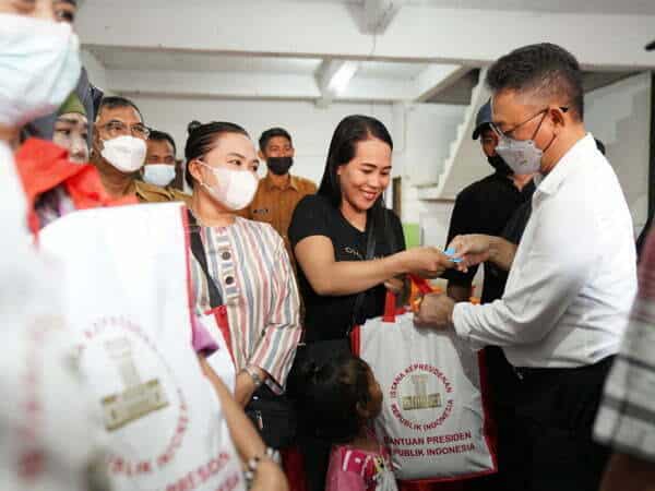 Lewat Edi Kamtono, Mardiana Ucap Syukur Dapat Paket Bantuan Presiden