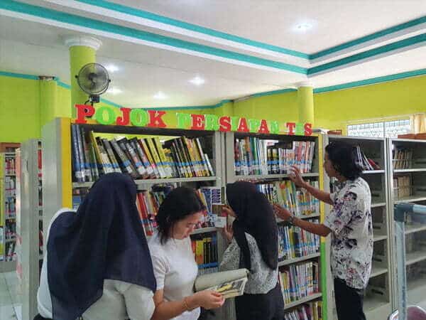 Peminat Tinggi, Disperpusip Pontianak Hadirkan Inovasi Pojok Persiapan Tes