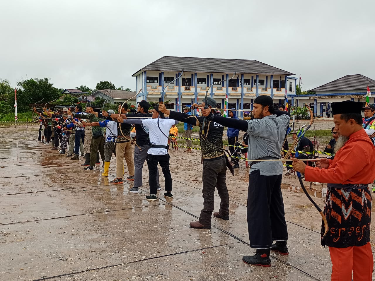 39 Pemanah Berlaga di Kejurda Panahan Tingkat Kalbar