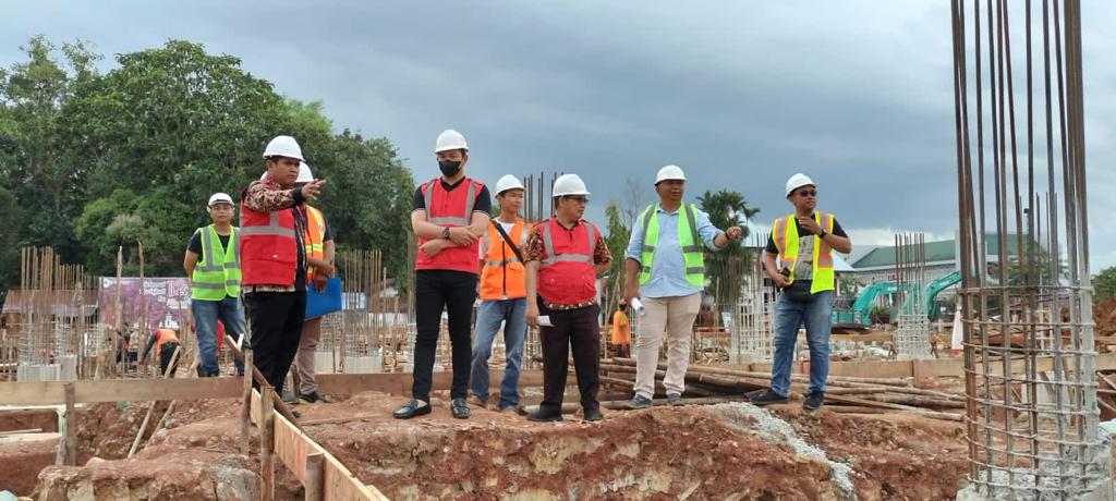 Bupati Kapuas Hulu Tinjau Progres Pembangunan Gedung Satu Atap