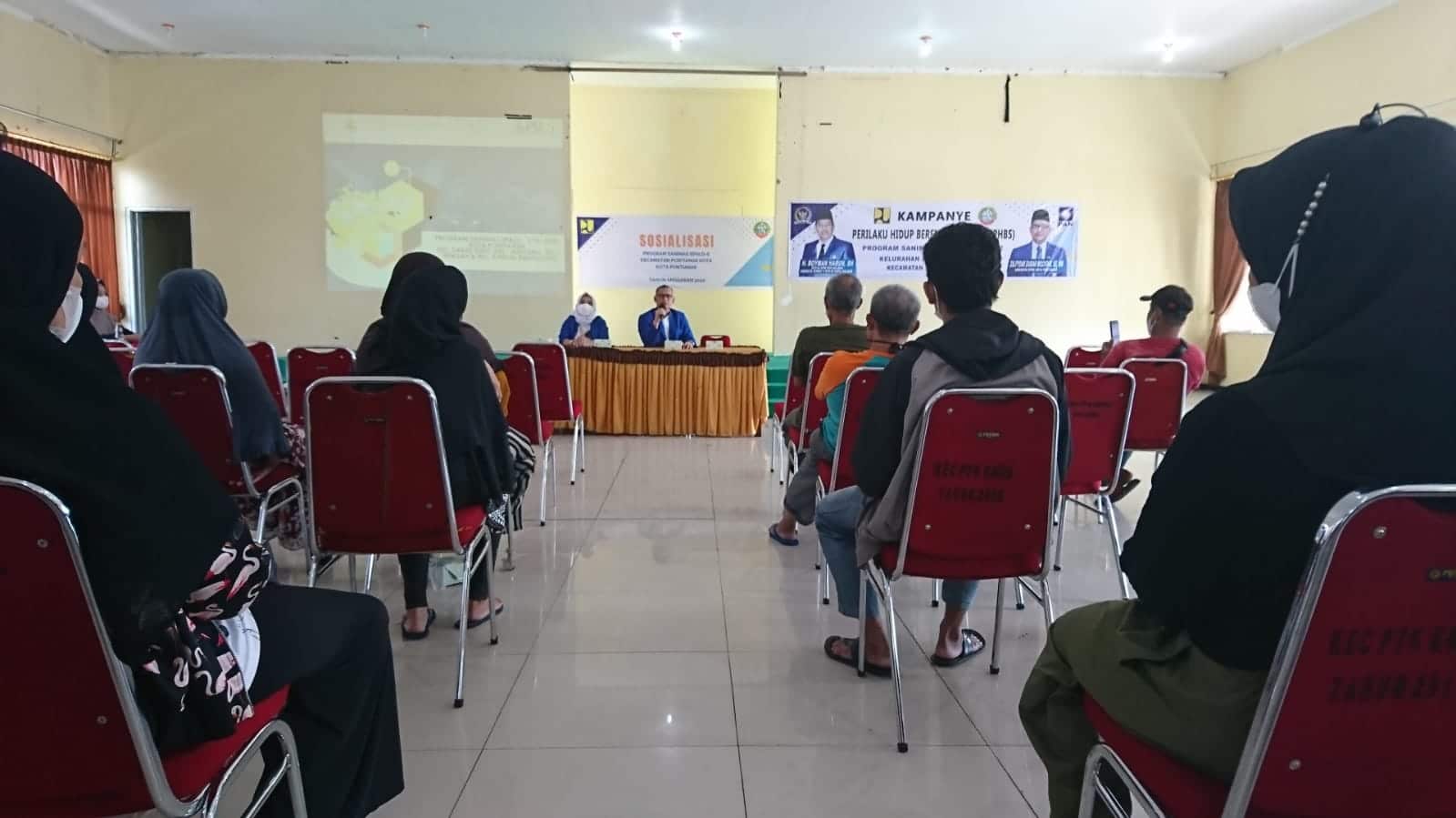 Boyman Harun Salurkan Bantuan Bedah Toilet ke 198 Masyarakat Miskin Kota Pontianak