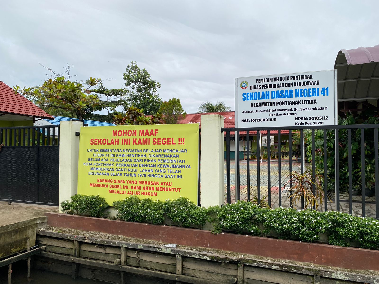 Ganti Rugi Lahan Tak Jelas, SDN 41 Pontianak Disegel