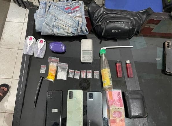Satresnarkoba Ketapang Ungkap Dua Kasus Narkoba, Tiga Pelaku dan BB Seberat 15,85 Gram Diamankan