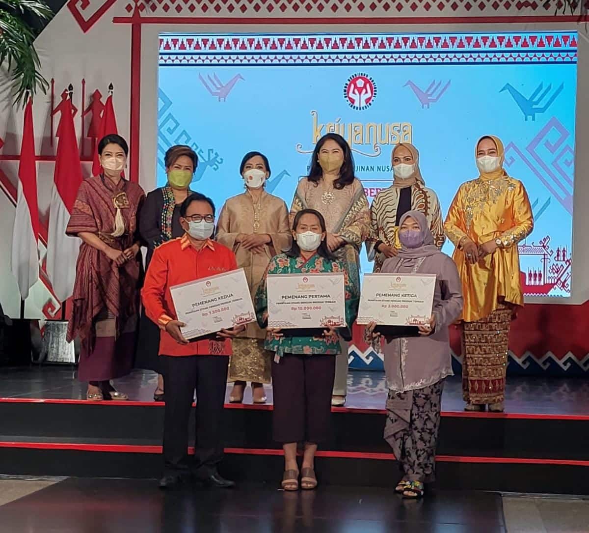 Dekranasda Kalbar Sabet Tiga Penghargaan di Kriyanusa 2022