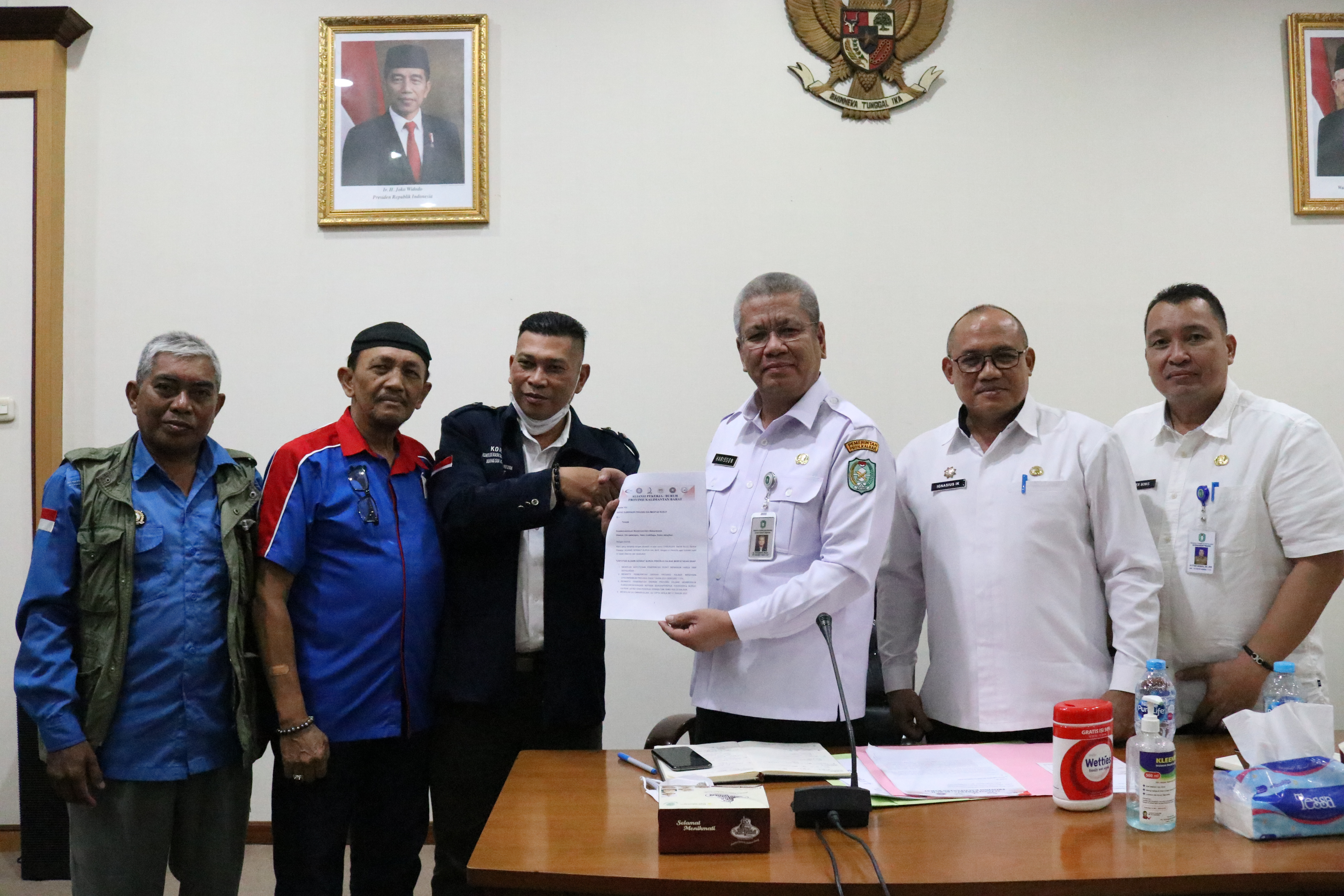 Pemprov Kalbar Pastikan Tindaklanjuti Suara Hati Buruh ke Pemerintah Pusat