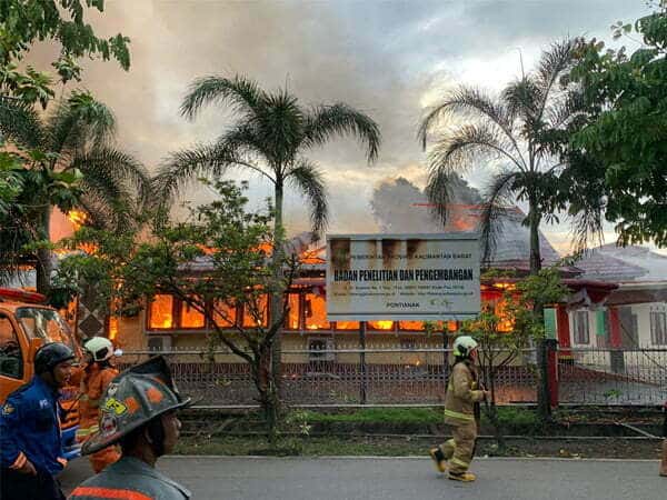 Kantor Balitbang Kalbar Terbakar, Fasilitas dan Dokumen Hangus