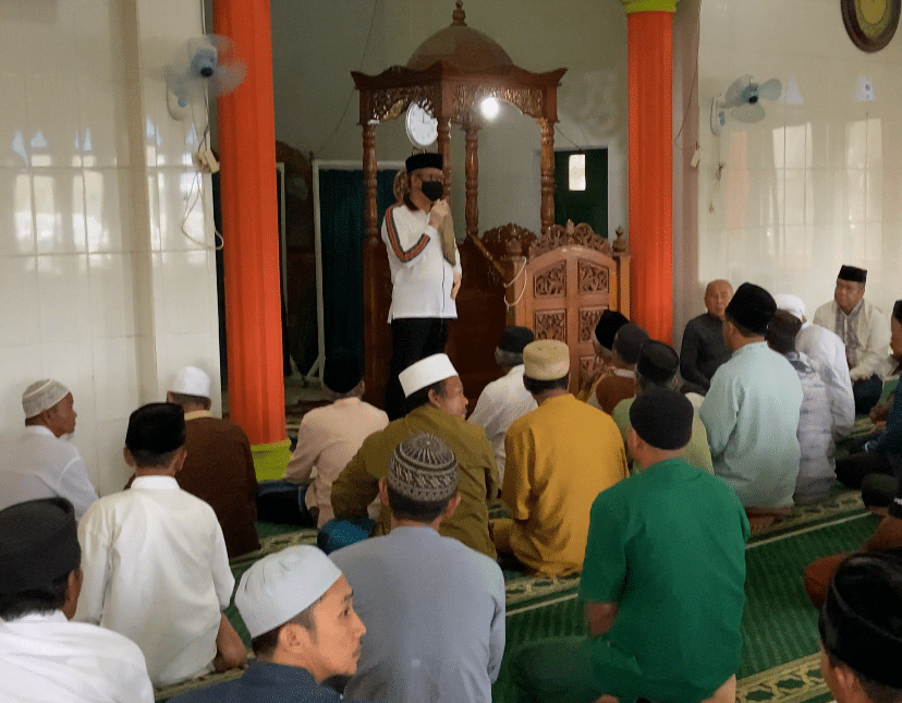 Boyong Sekda dan Kepala OPD, Sutarmidji Jumatan di Kampung Halaman Sang Ibu di Sungai Kunyit