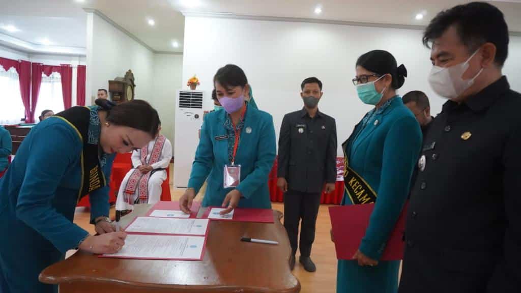 Angeline Fremalco Minta PKK Kapuas Hulu Dukung Program Pemerintah