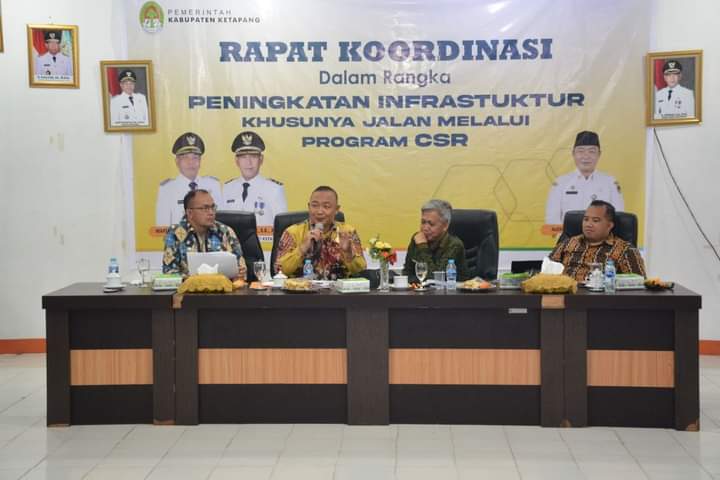 Sekda Ketapang Pimpin Rakor Perbaikan Infrastruktur Jalan Melalui Dana CSR
