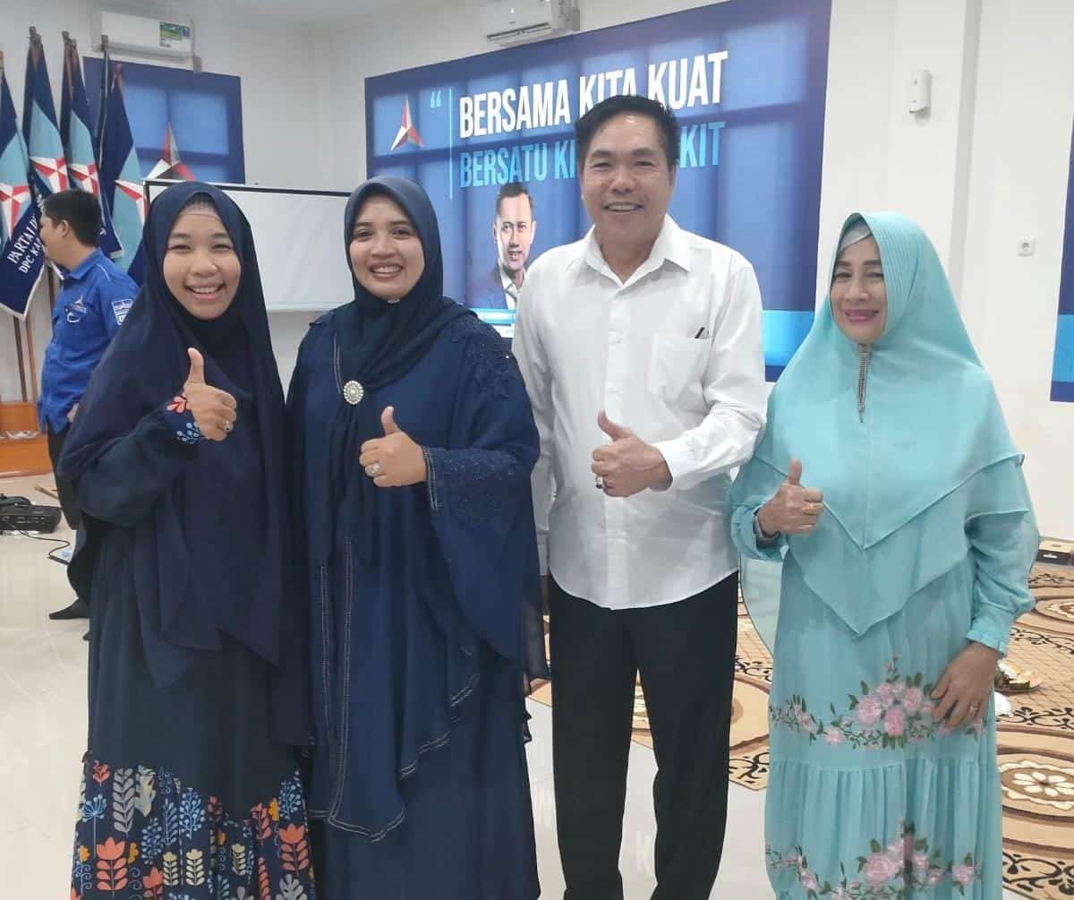 Hadiri Maulid Nabi yang Digelar DPD Demokrat Kalbar, Tan Lie Hian Ajak Para Kader Teladani Akhlak Rasulullah