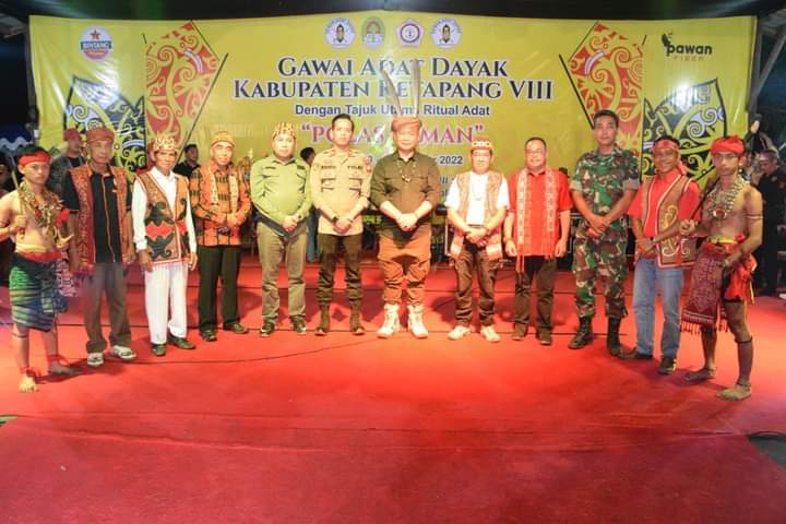 Tutup Gawai Adat Dayak, Sekda Ketapang Ajak Semua Pihak Lestarikan Warisan Leluhur