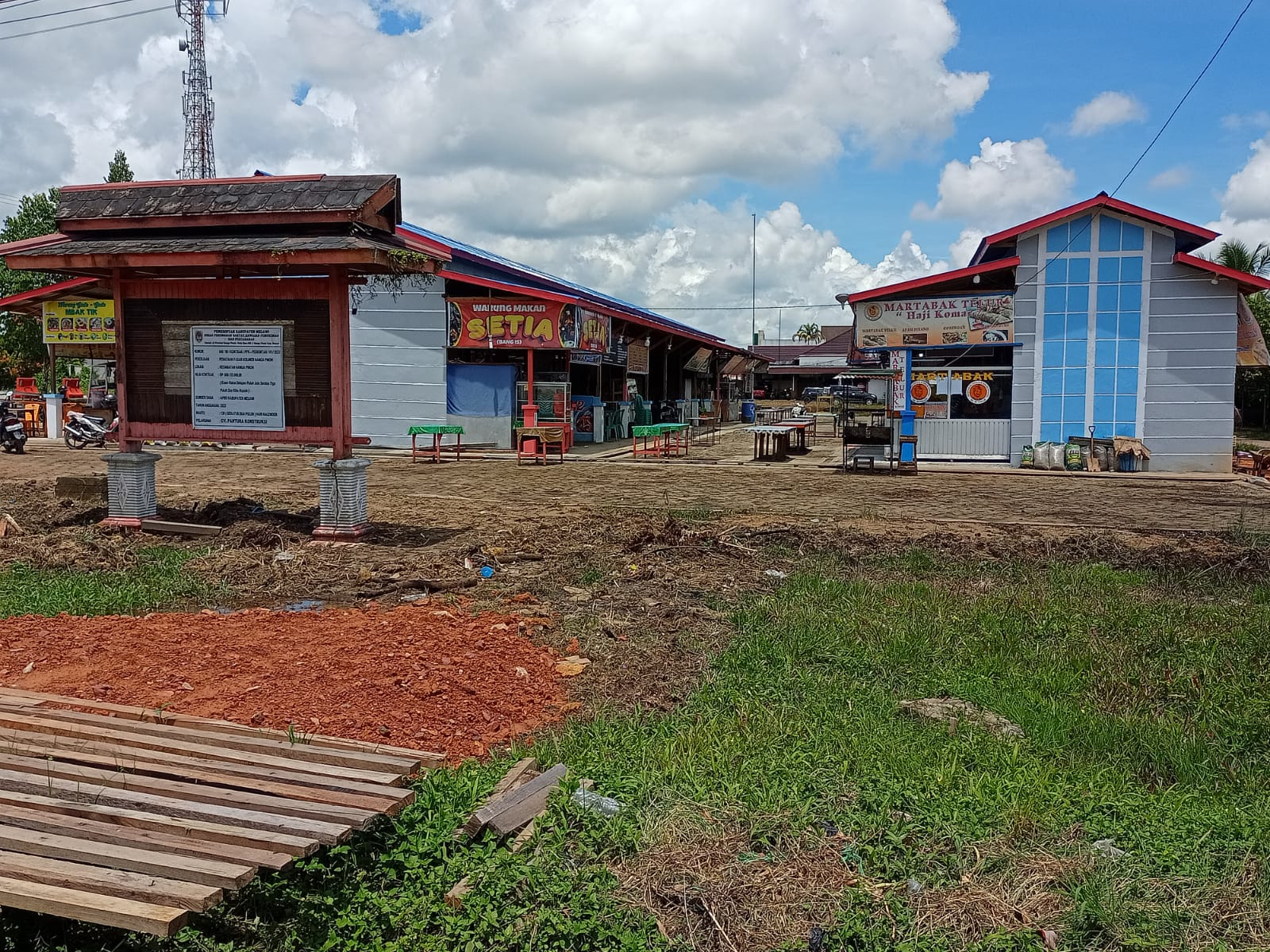 Bupati Melawi Minta Bangunan Pasar Kuliner Dirawat dengan Baik