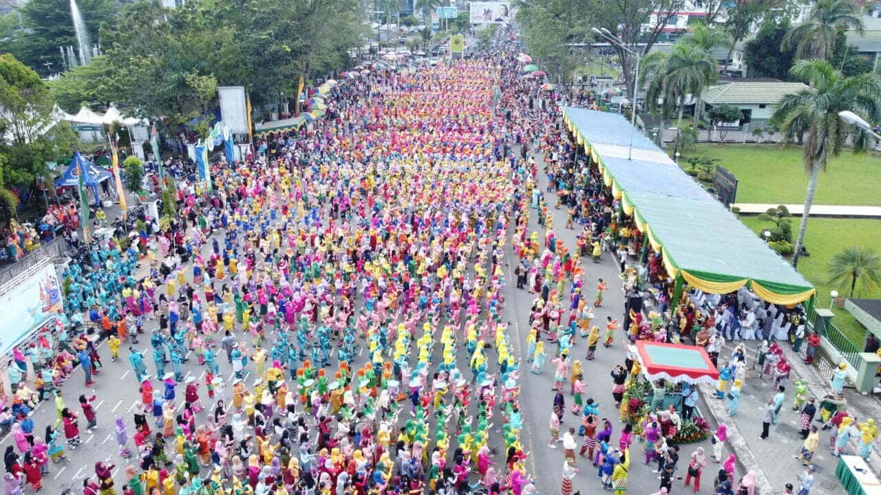 Belasan Ribu Warga Warnai Semarak Hari Jadi Pontianak ke-251, Wali Kota: Ini Wujud Cinta Warga pada Pontianak