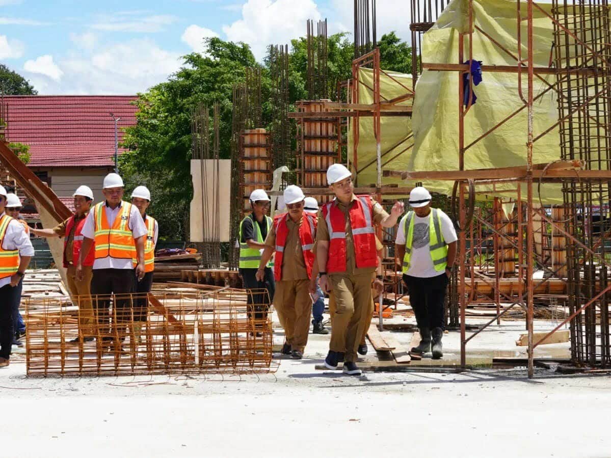 Bupati Kapuas Hulu Tinjau Progres Pembangunan Gedung Pelayanan Satu Atap