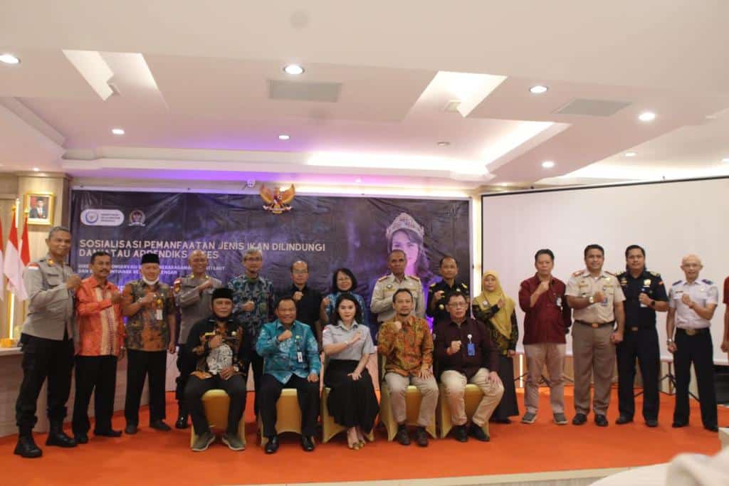 Sekda Kapuas Hulu Hadiri Sosialisasi Pemanfaatan Jenis Ikan Dilindungi 