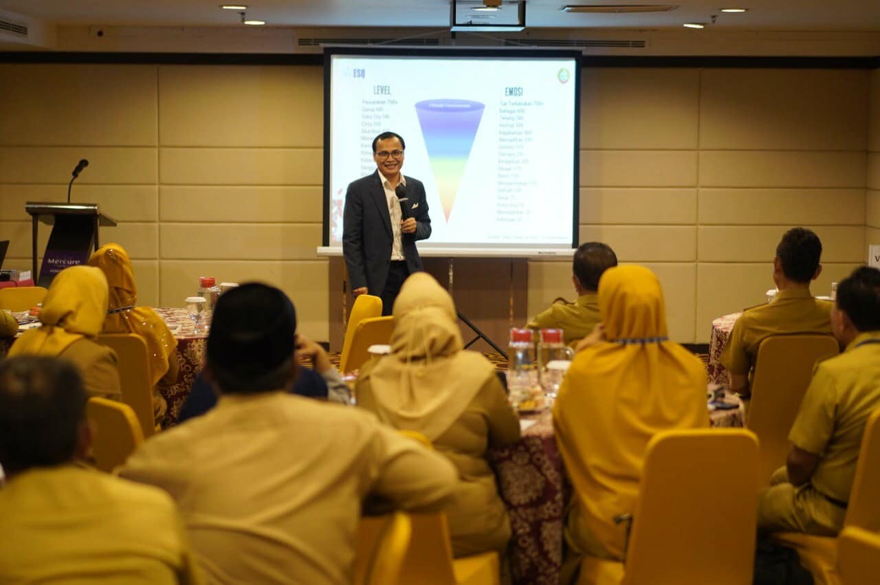 Pemkot Pontianak Gelar Sosialisasi dan Internalisasi Core Values ASN Berakhlak