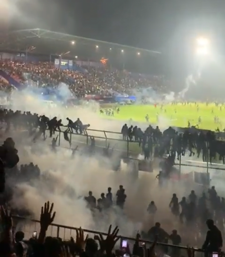 Kronologi Meletusnya Kerusuhan di Stadion Kanjuruhan