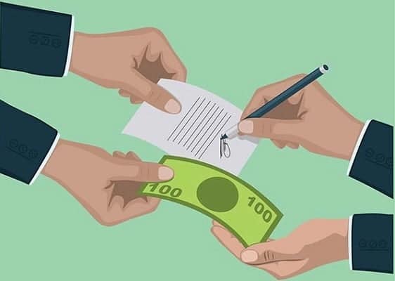 Briptu Angga Jaya Mahendra Sosialisasikan Saber Pungli di Wilayah Hukum Polsek Kembayan