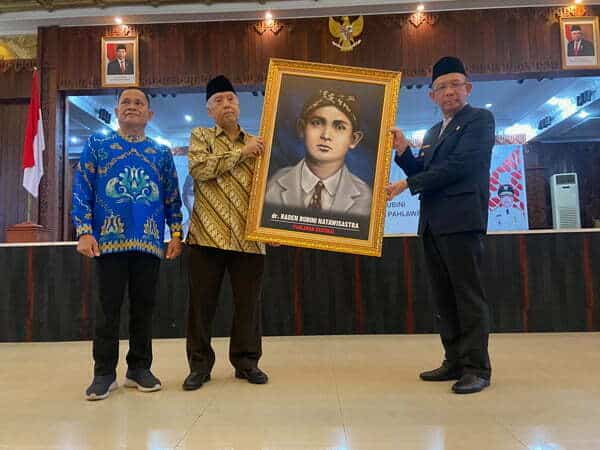 Sutarmidji Minta Dokter Muda Jadikan Rubini Inspirasi