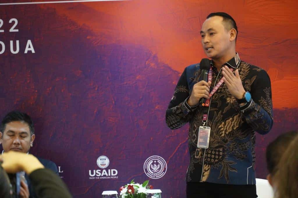 Wakil Bupati Kapuas Hulu Jadi Pembicara di Event Investment Forum 2022