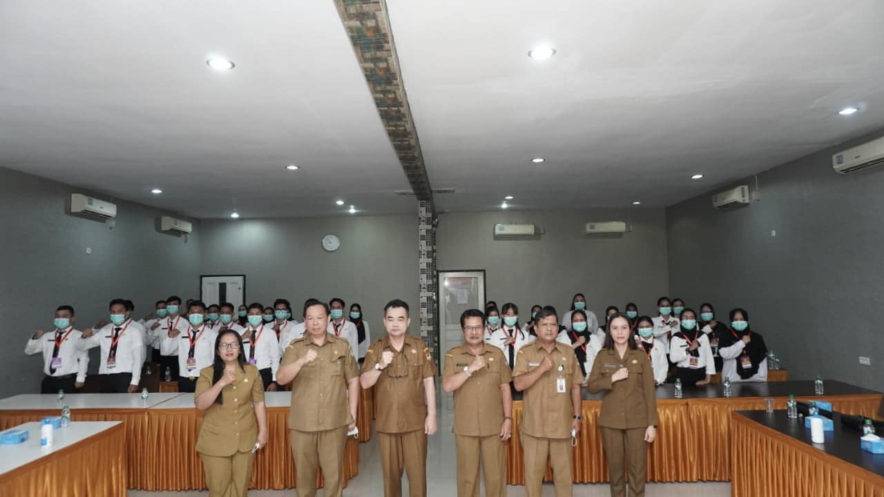 Buka Latsar CPNS, Sekda Melawi Ingatkan Bebas Intervensi Politik