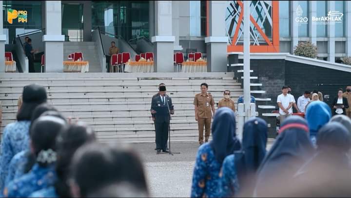 800 PNS Ketapang Diambil Sumpah, Wabup: PNS Harus Selalu Siap Menghadapi Perubahan Zaman