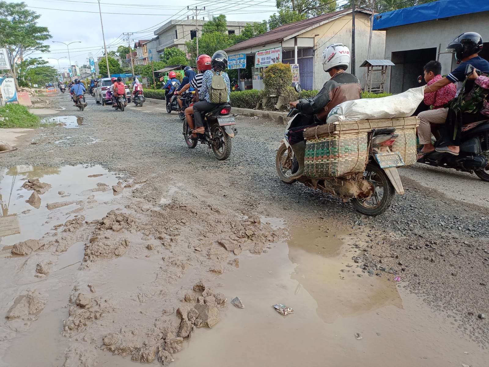 Kerusakan Jalan Nasional, Bupati Melawi: Kewenangan Pemerintah Pusat