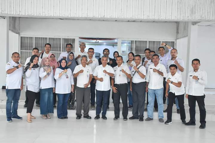 Bupati Martin Sampaikan Arahan kepada Para Peserta Studi Banding Terkait Pengembangan Agropolitan di Kabupaten Ketapang