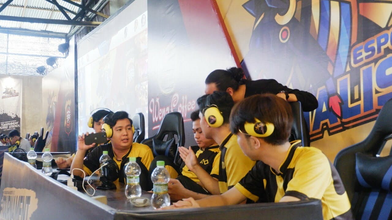 Tundukkan Prime Raven, Paradox Esport Melaju Mulus ke Grand Final Turnamen MLBB Piala Kapolres Pontianak