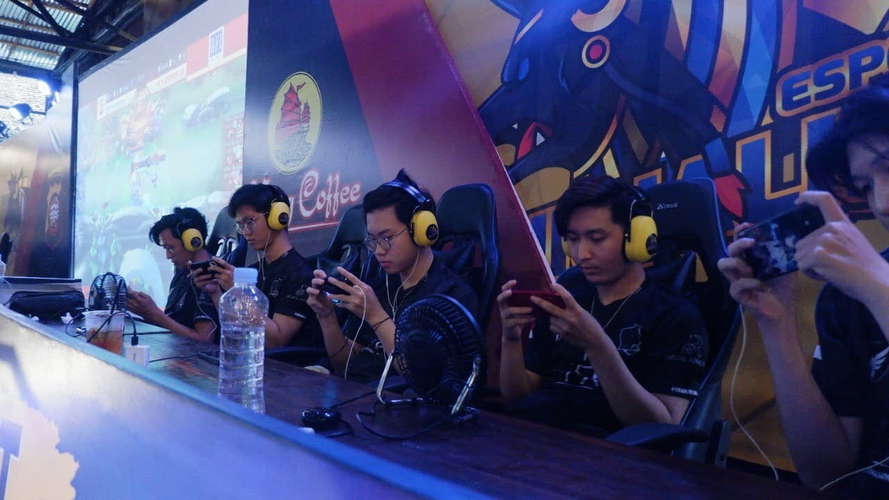 Penentuan Sang Raja, Paradox Esport Atau HFX Esport?