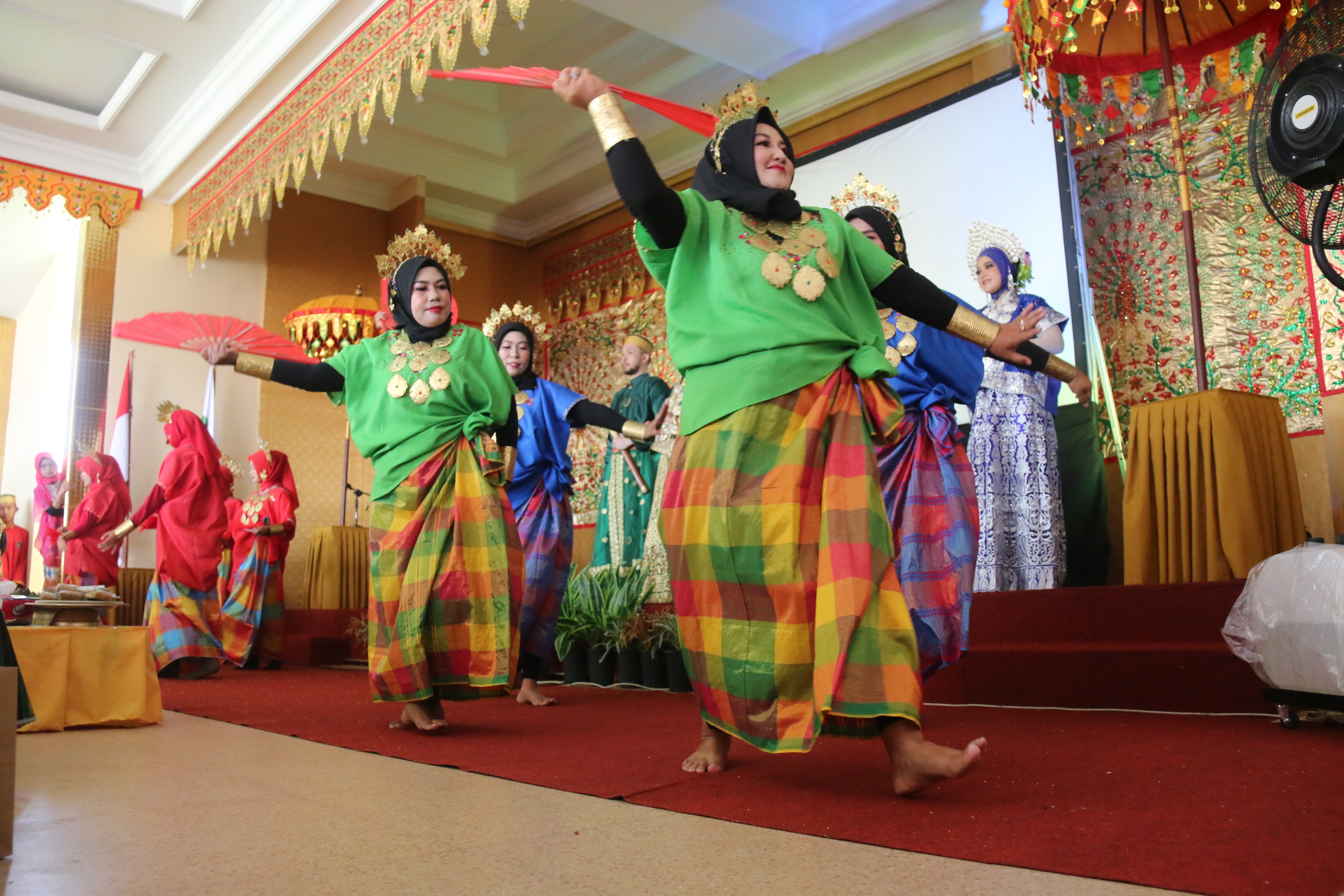 Sekda Kalbar Hadiri Peresmian Rumah Adat Bugis Saoraja Aliri Mpero