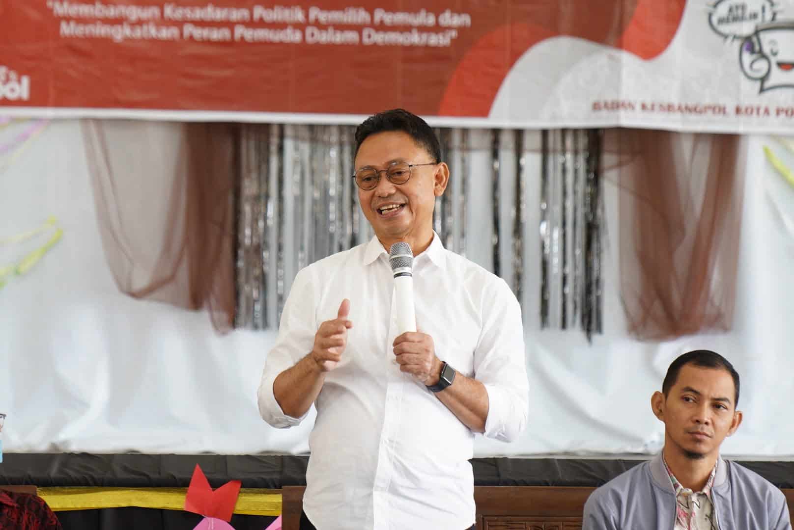 Pemkot Pontianak Sosialisasikan Pendidikan Politik ke Anak SMA Gembala Baik