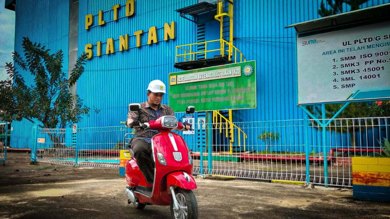 Kurangi Emisi Karbon, PLN Terapkan Penggunaan Kendaraan Listrik untuk Operasional Unit Pembangkit