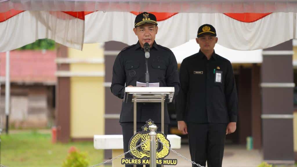 Bupati Kapuas Hulu Pimpin Apel Gelar Pasukan Operasi Terpusat Lilin Kapuas 2022