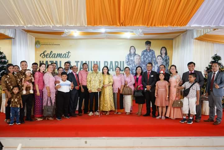 Meriahnya Open House Natal di Pendopo Bupati Ketapang, Berbagai Lapisan Masyarakat Hadir