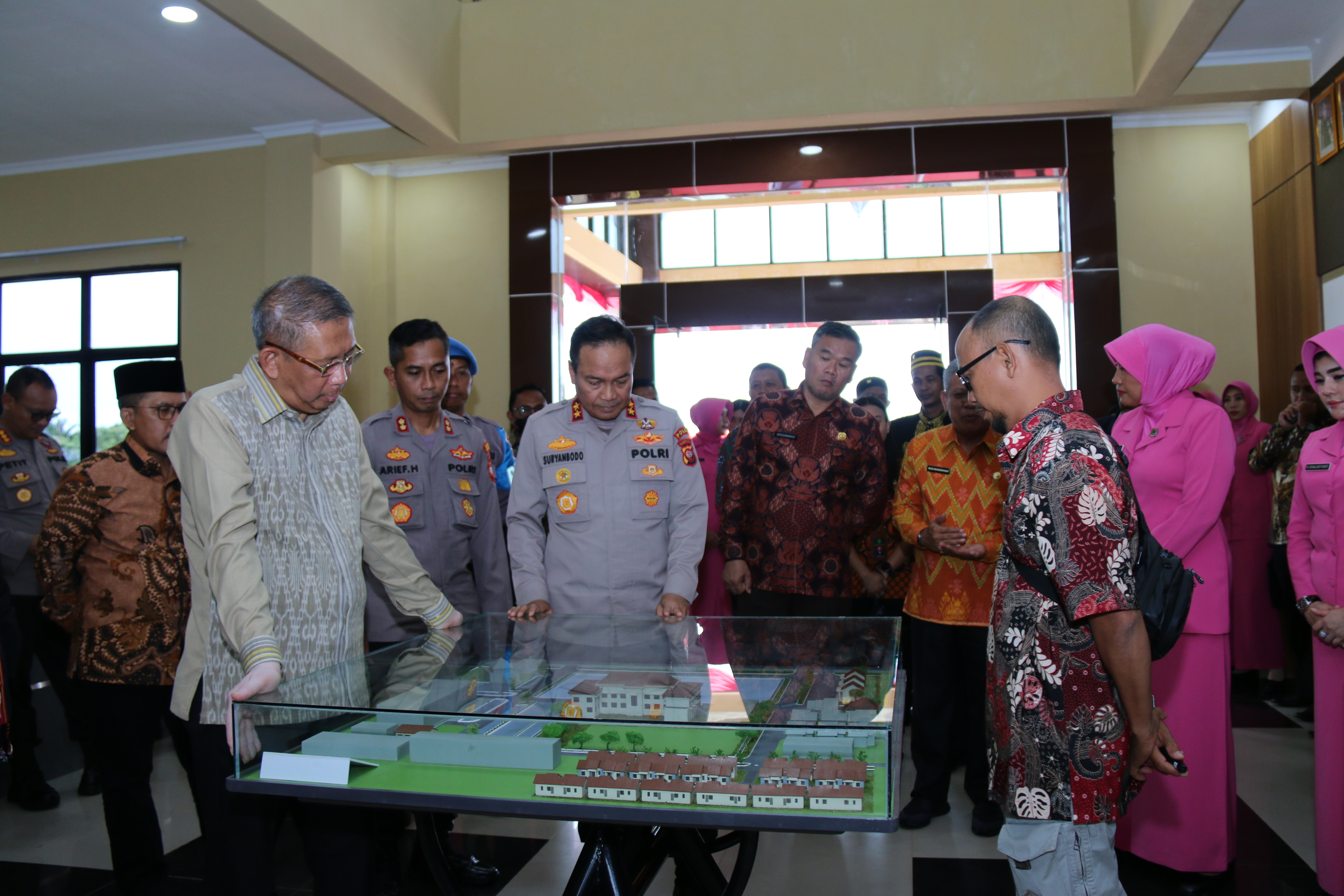 Peresmian Mako Polres Kubu Raya, Gubernur Kalbar Tekankan Pelayanan Terbaik Bagi Masyarakat