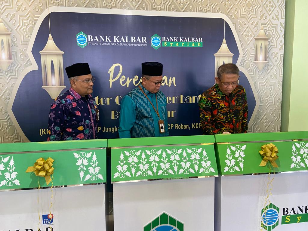 Gubernur Resmikan Lima Gedung Kantor Bank Kalbar