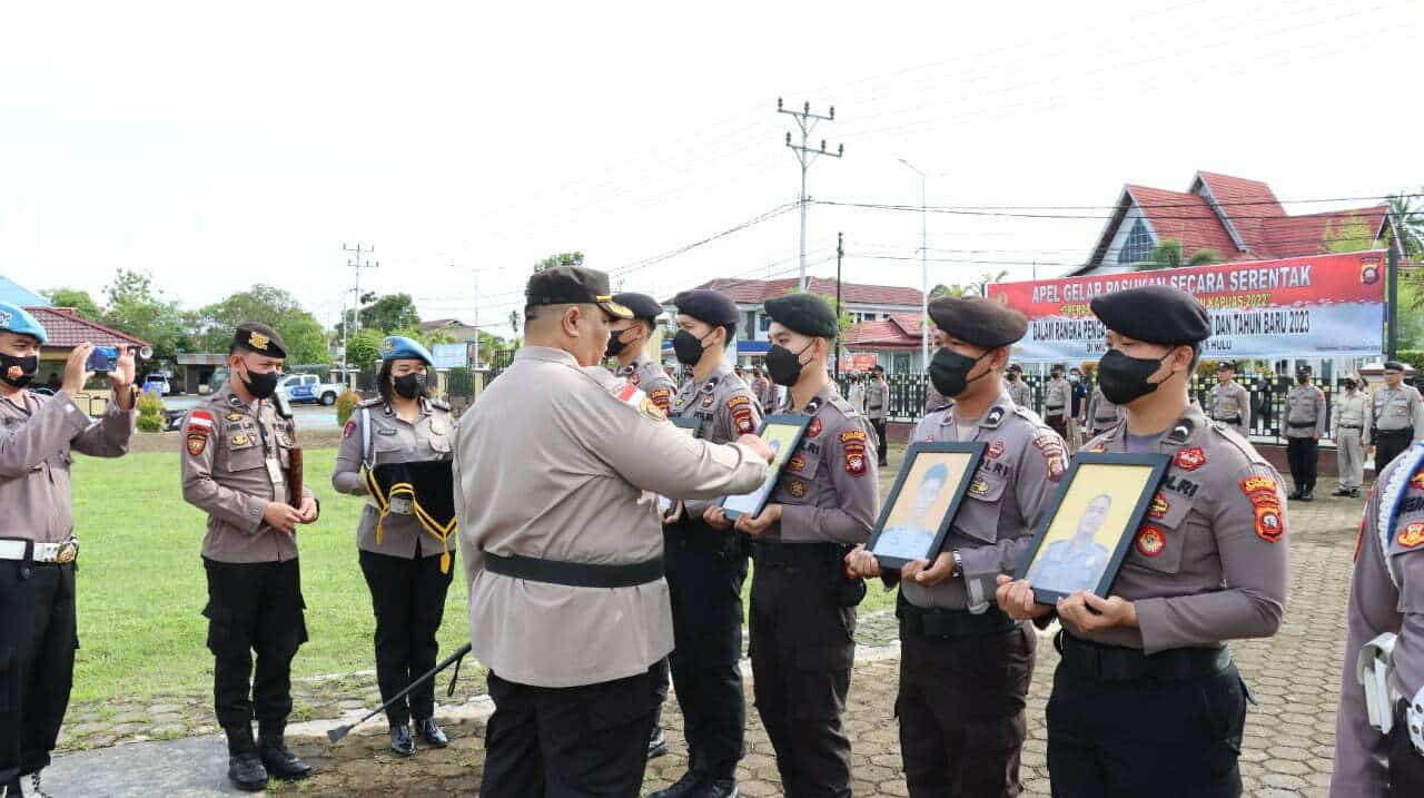 Langgar Kode Etik Profesi, Lima Anggota Polres Kapuas Hulu Dipecat!