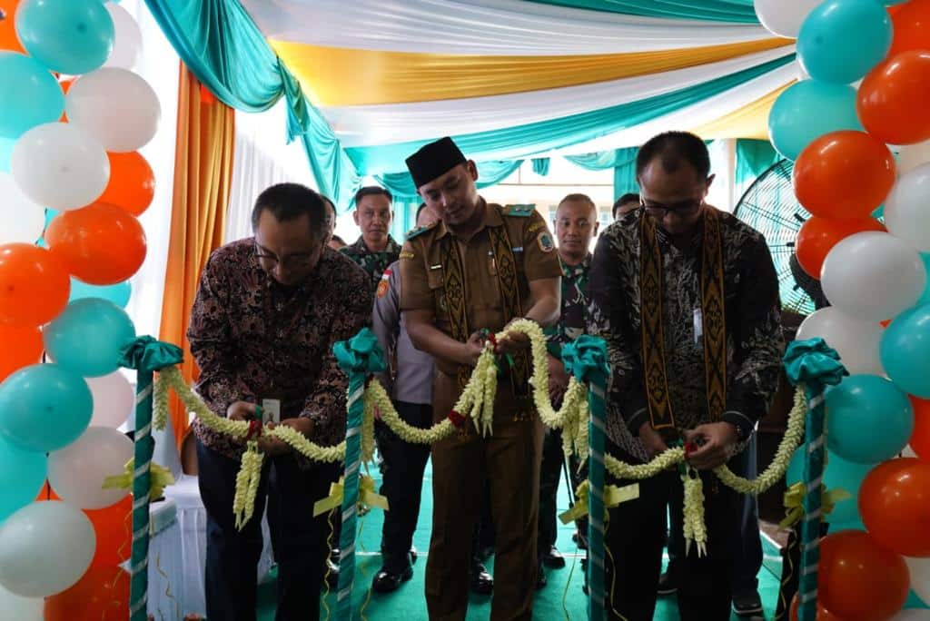 Wabup Kapuas Hulu Hadiri Grand Opening Bank Syariah Indonesia Cabang Putussibau