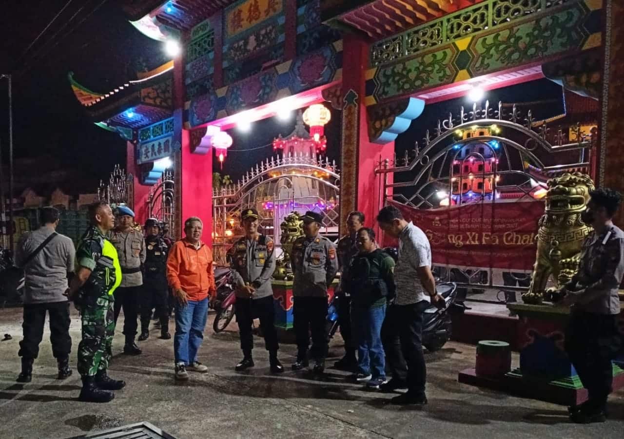 Bupati bersama Kapolres Kubu Raya Lakukan Monitoring Jelang Ibadah Imlek dan Cap Go Meh 2023